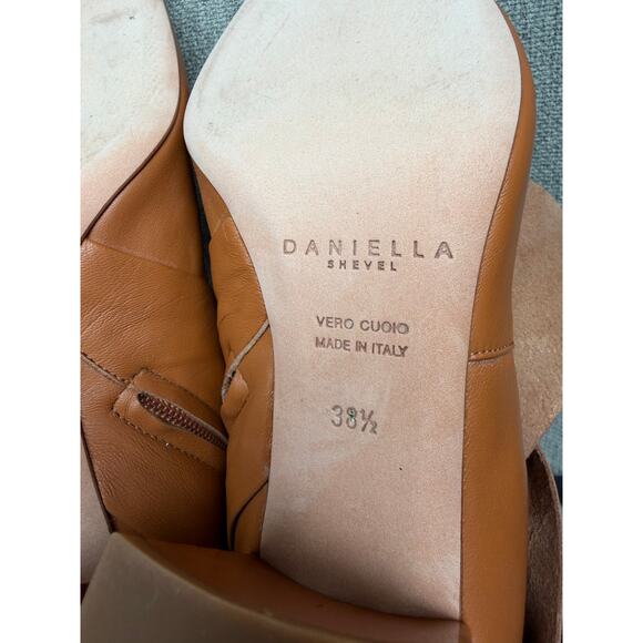 Daniella Shevel Bonnie Lambskin Leather Bootie Hazel Brown Women's 38.5 US 8 - Picture 10 of 16
